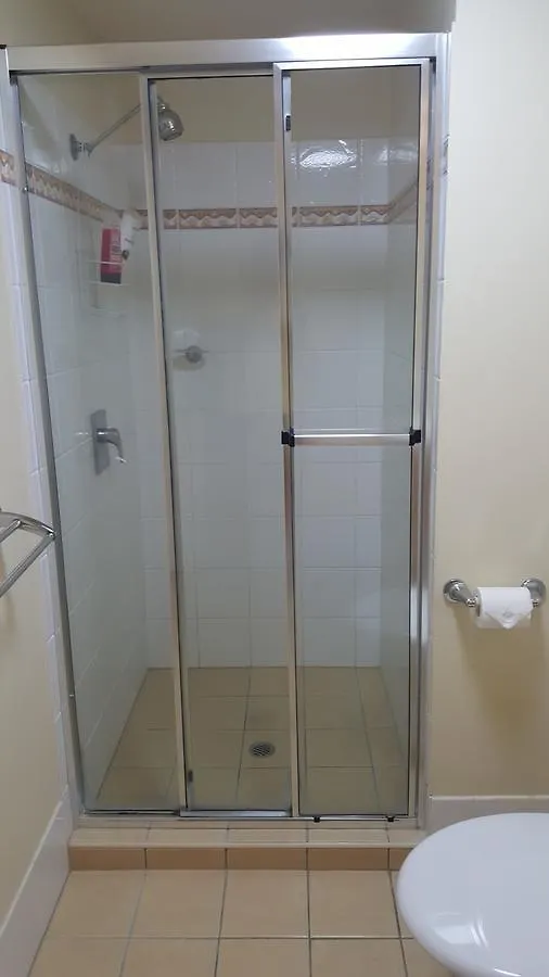 גולד קוסט Two Bedroom Apartment Mermaid Beach  גולד קוסט